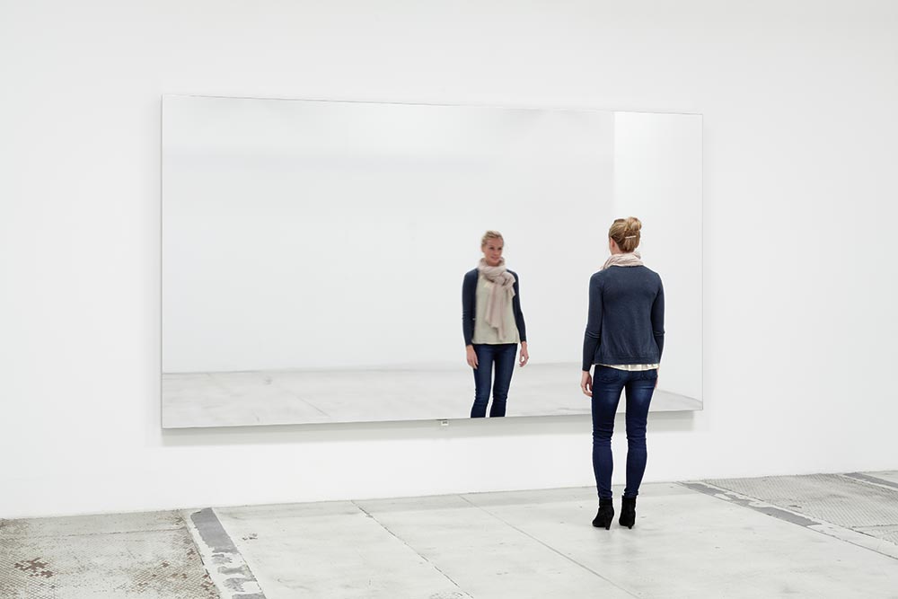 Jeppe Hein. Mirror Wall (2009), Mirror foil, wooden frame substructure, vibration system, Dimension variable, Edition of 3 + 2 AP.